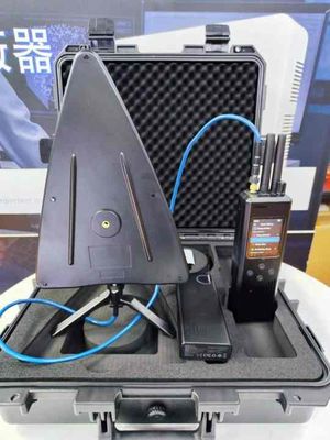 Lightweight Portable Drone Detector Defense System 900Mhz