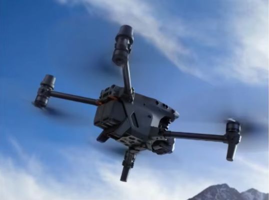 M30T Dock Integrated Thermal Drone Maximum Takeoff Weight 4069g 15km Image Transmission Foldable Design and Camera Equipped
