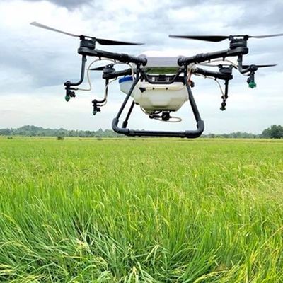 High-performance transmission / Built-in ultra-large storage space and distribution installation module / Advanced remote control / Uniform spraying
