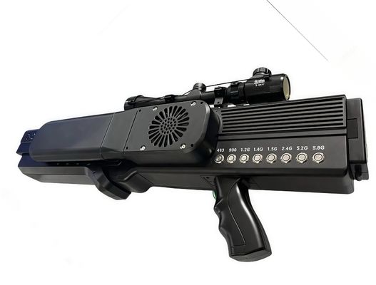 UHF Broadband Seamless Drone Jammer Delivering High Effective Power and Long Interference Distance