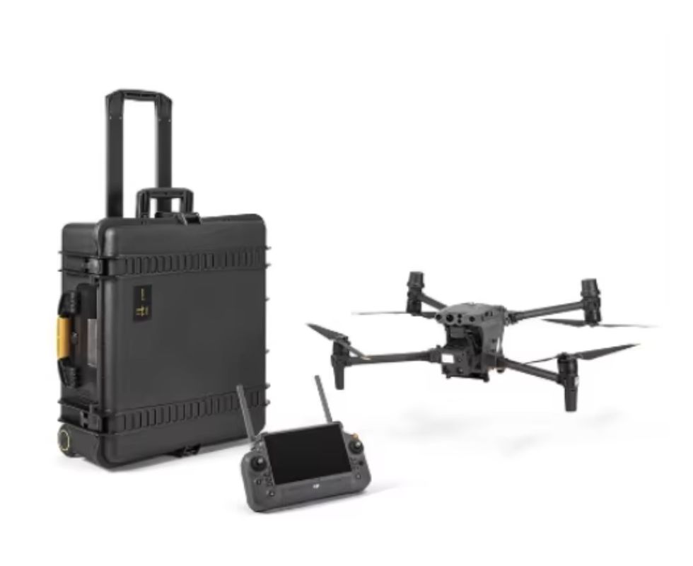 M30T Dock Integrated Thermal Drone Maximum Takeoff Weight 4069g 15km Image Transmission Foldable Design and Camera Equipped